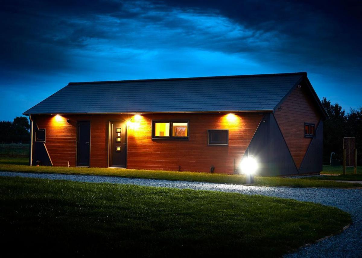 North Star Sanctum Hotel Garton Exterior foto